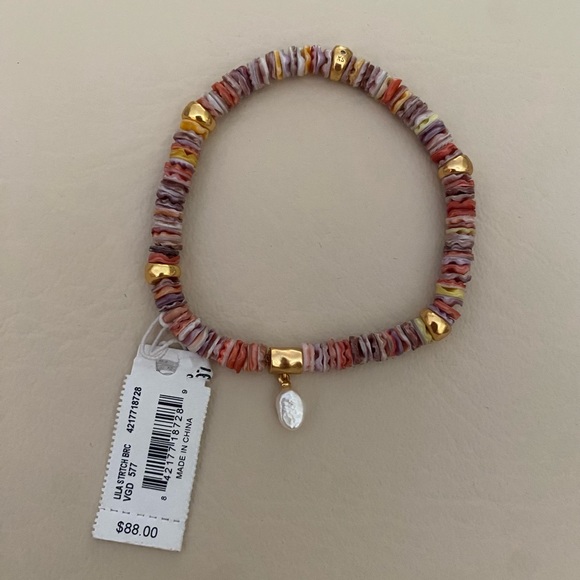 Kendra Scott Lila vintage gold bracelet in pastel shells - Picture 2 of 4